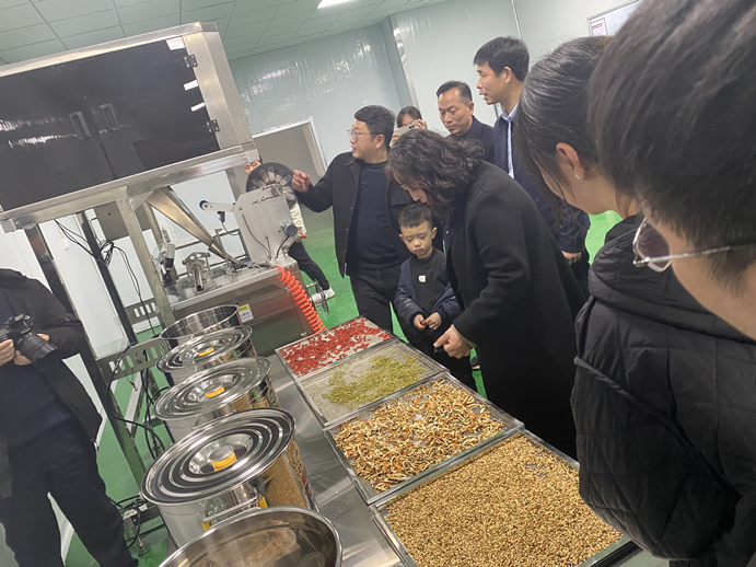 南阳专家走进新野 为中医药发展支招 南阳专家走进新野 为中医药发展支招